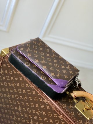 Replica Louis Vuitton 2022 new fashion Small Bags