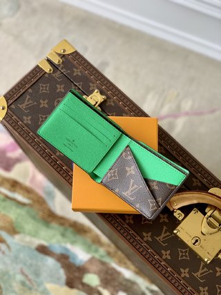 Replica Louis Vuitton 2022 new fashion Small Bags