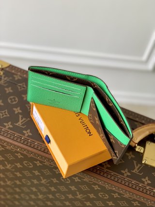 Replica Louis Vuitton 2022 new fashion Small Bags