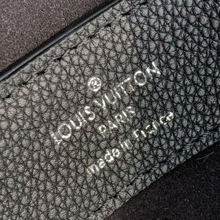 Replica Louis Vuitton 2022 new fashion Handbags M53950