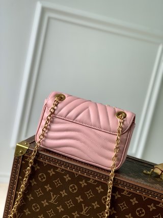 Replica Louis Vuitton 2022 New Wave Small Bags M20686