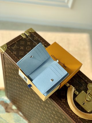 Replica Louis Vuitton 2022 new fashion Small Bags M81592