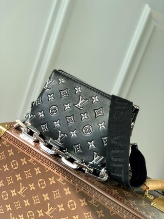 Replica Louis Vuitton 2022 new fashion Handbags M57654