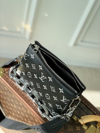 Replica Louis Vuitton 2022 new fashion Handbags M57654