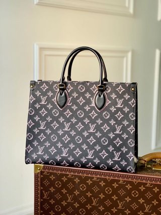 Replica Louis Vuitton 2022 new fashion Handbags M46154