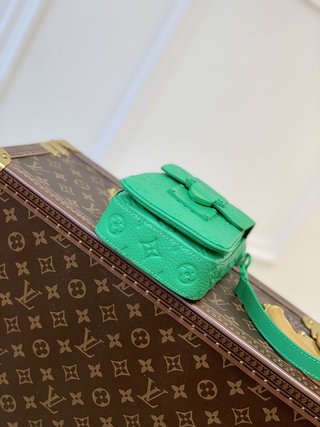 Replica Louis Vuitton 2022 new fashion Handbags M81525