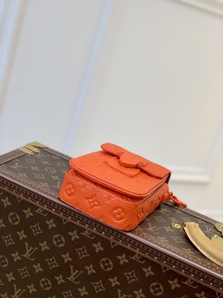 Replica Louis Vuitton 2022 new fashion Small Bags M81525