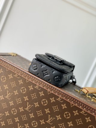 Replica Louis Vuitton 2022 new fashion Small Bags M81524