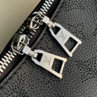 Replica Louis Vuitton 2022 new fashion Small Bags M20703