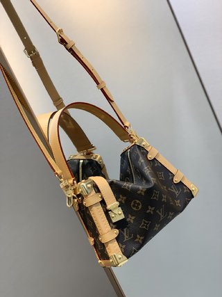 Replica Louis Vuitton 2022 new fashion Handbags M46358