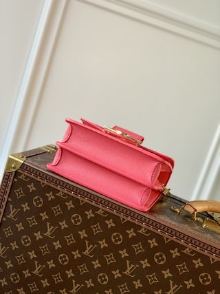 Replica Louis Vuitton 2022 new fashion Handbags M20747