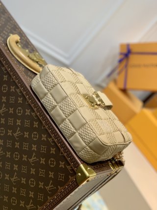 Replica Louis Vuitton 2022 new fashion Small Bags M59111