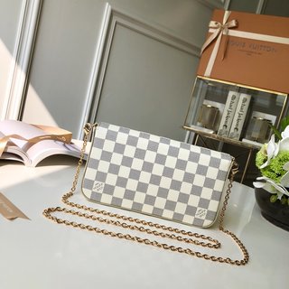 Replica Louis Vuitton 2022 new fashion Small Bags N63106