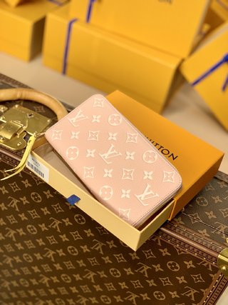 Replica Louis Vuitton 2022 new fashion Small Bags M81279