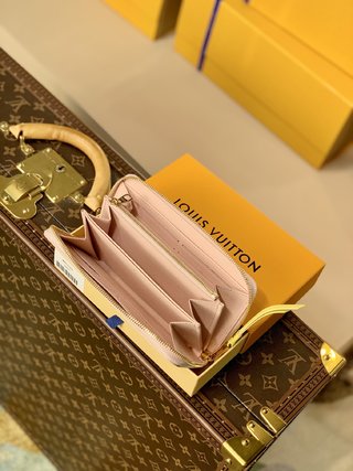 Replica Louis Vuitton 2022 new fashion Small Bags M81279