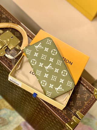 Replica Louis Vuitton 2022 new fashion Small Bags M81280