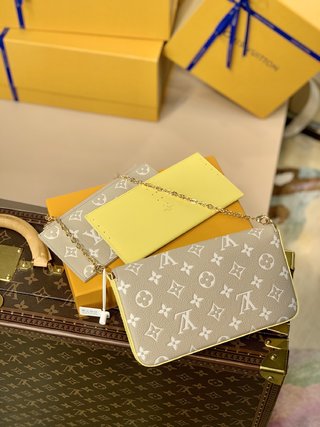 Replica Louis Vuitton 2022 new fashion Small Bags M81359