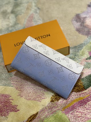 Replica Louis Vuitton 2022 new fashion Small Bags M60143