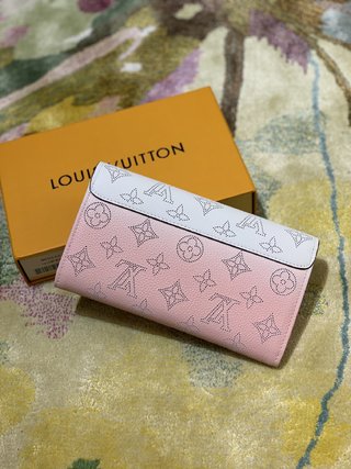 Replica Louis Vuitton 2022 new fashion Small Bags M60143