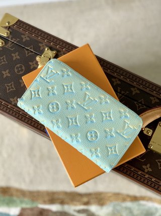 Replica Louis Vuitton 2022 new fashion Small Bags M81466