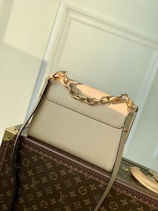 Replica Louis Vuitton 2022 new fashion Handbags M59033