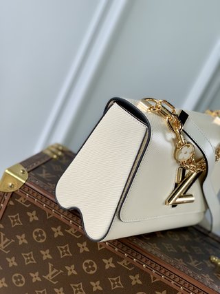 Replica Louis Vuitton 2022 new fashion Handbags M50282