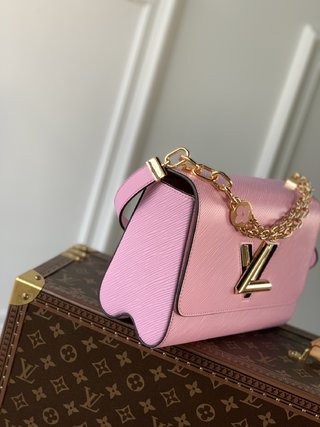 Replica Louis Vuitton 2022 new fashion Handbags M50282