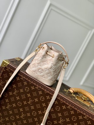 Replica Louis Vuitton 2022 new fashion Handbags M81463