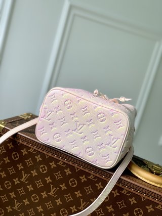 Replica Louis Vuitton 2022 new fashion Handbags M46174