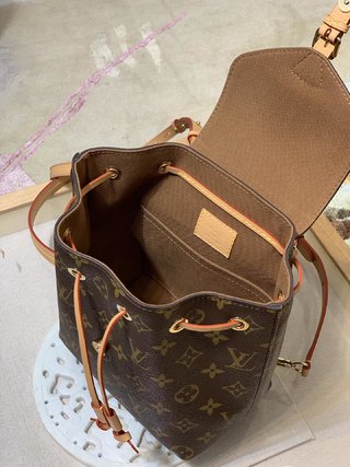 Replica Louis Vuitton 2022 new fashion Handbags M45502