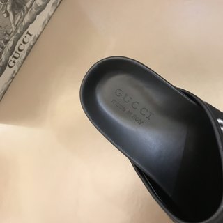 Replica Gucci Sandal in Black