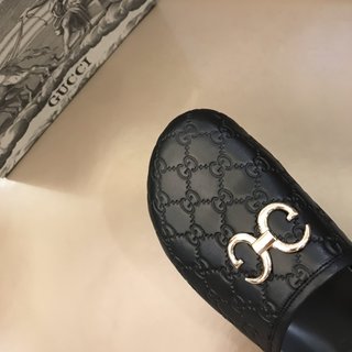 Replica Gucci Sandal in Black