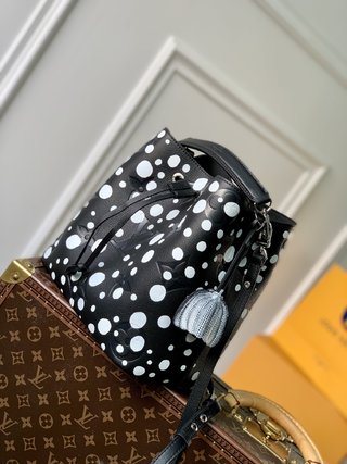 Replica LOUIS VUITTON LV X Yk Néonoé MM Black/white Monogram Empreinte