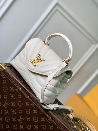 Replica LOUIS VUITTON Hold Me Ivoire Cowhide