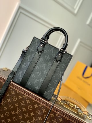 Replica LOUIS VUITTON Sac Plat Bag