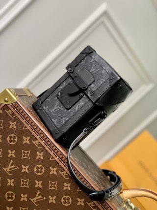 Replica LOUIS VUITTON Vertical Trunk Wearable Wallet Eclipse Monogram Eclipse