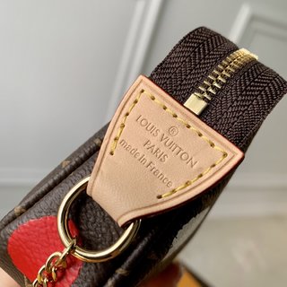 Replica LOUIS VUITTON LV X Yk Multi Pochette Accessoires Monogram