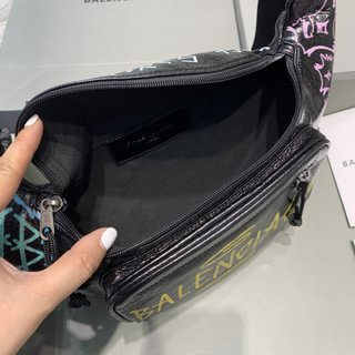 Replica Balenciaga Fall/Winter 2018 Graffiti Fanny Pack | Hypebeast