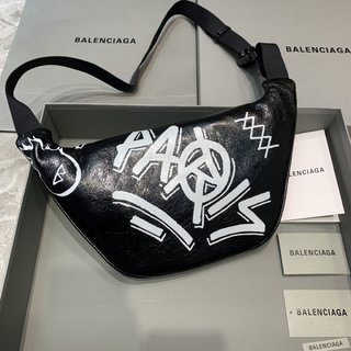 Replica Balenciaga Fall/Winter 2018 Graffiti Fanny Pack | Hypebeast