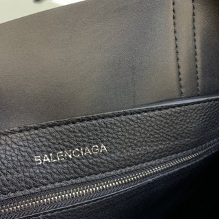 Replica Balenciaga | Women Small Everyday Leather Tote Bag Black/white Unique