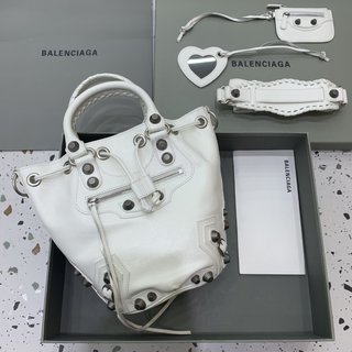 Replica Balenciaga | Women Xs Le Cagole Leather Bucket Bag Optic White Unique