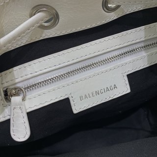 Replica Balenciaga Le Cagole Xs Lambskin Bucket Bag, White, Women's, Handbags & Purses Bucket Bags