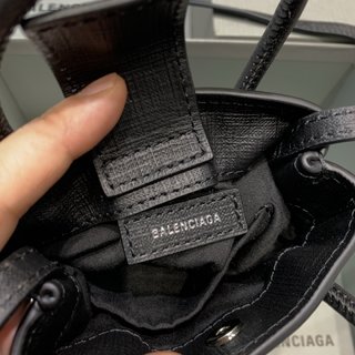 Replica Balenciaga - Shopping Phone holder bag - unisex - Leather - One Size - Black