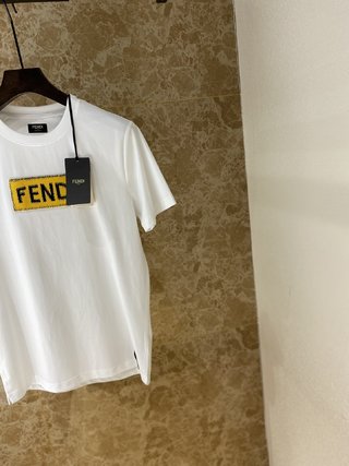 Replica Fendi Roma Vintage Men's Logo Brodied T-Shirt White