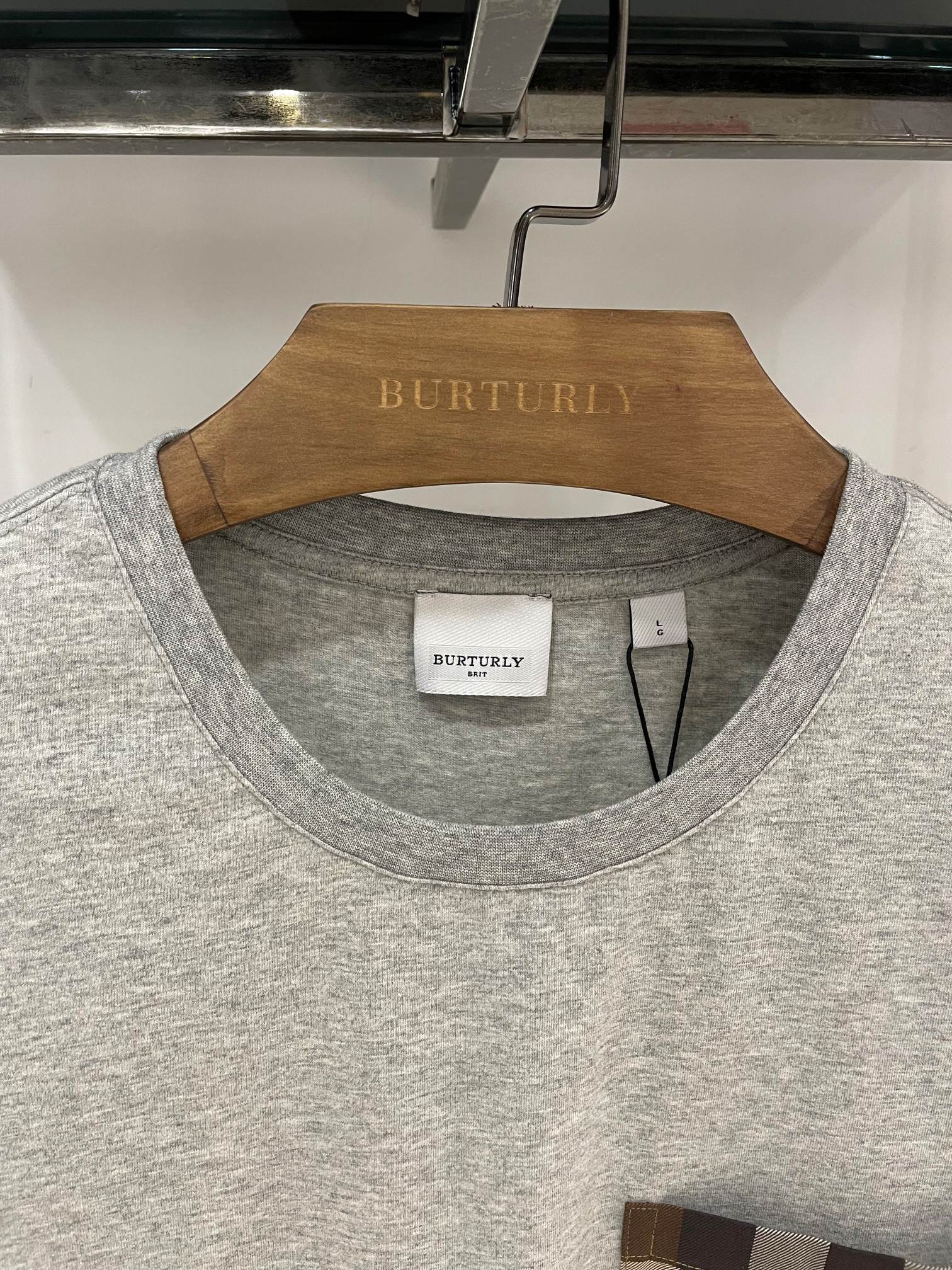 Replica T-shirts Burberry - Pocket detail oversized cotton T-shirt